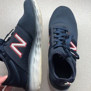 Great condition! New Balance Fresh Foam Sport V2